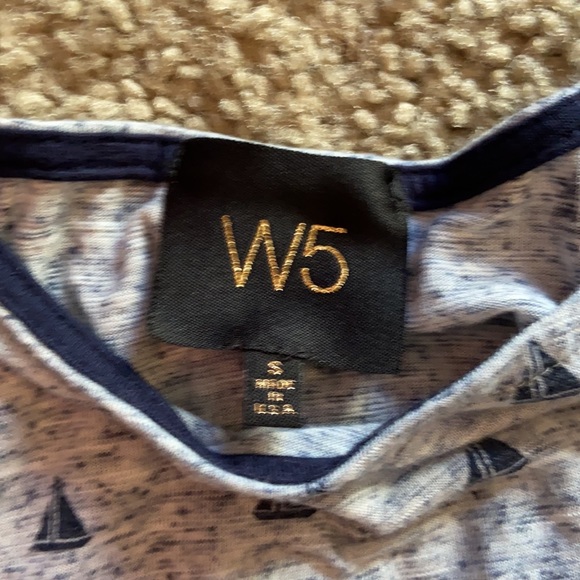 Blue pattern top with boats W5 Size small - Picture 2 of 2